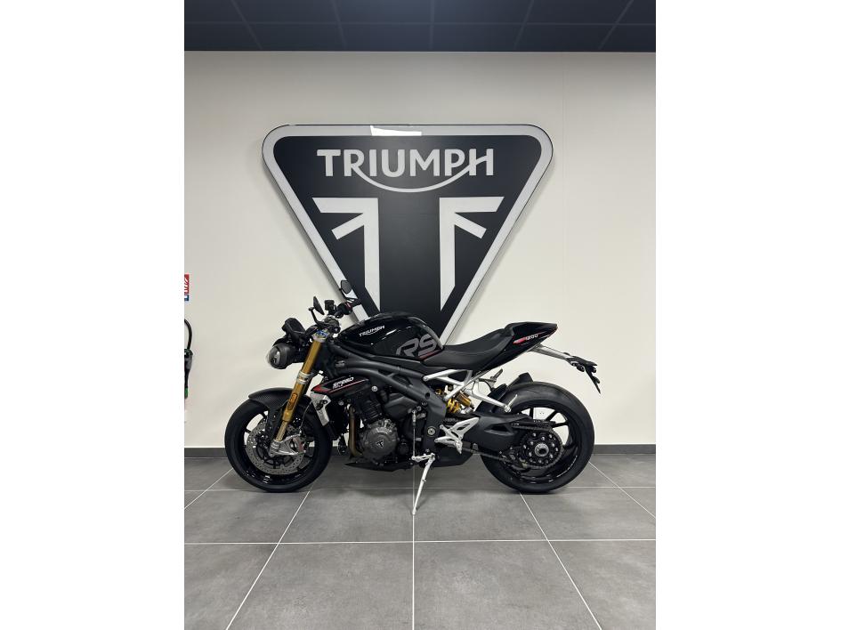 TRIUMPH SPEED TRIPLE 1200 RS