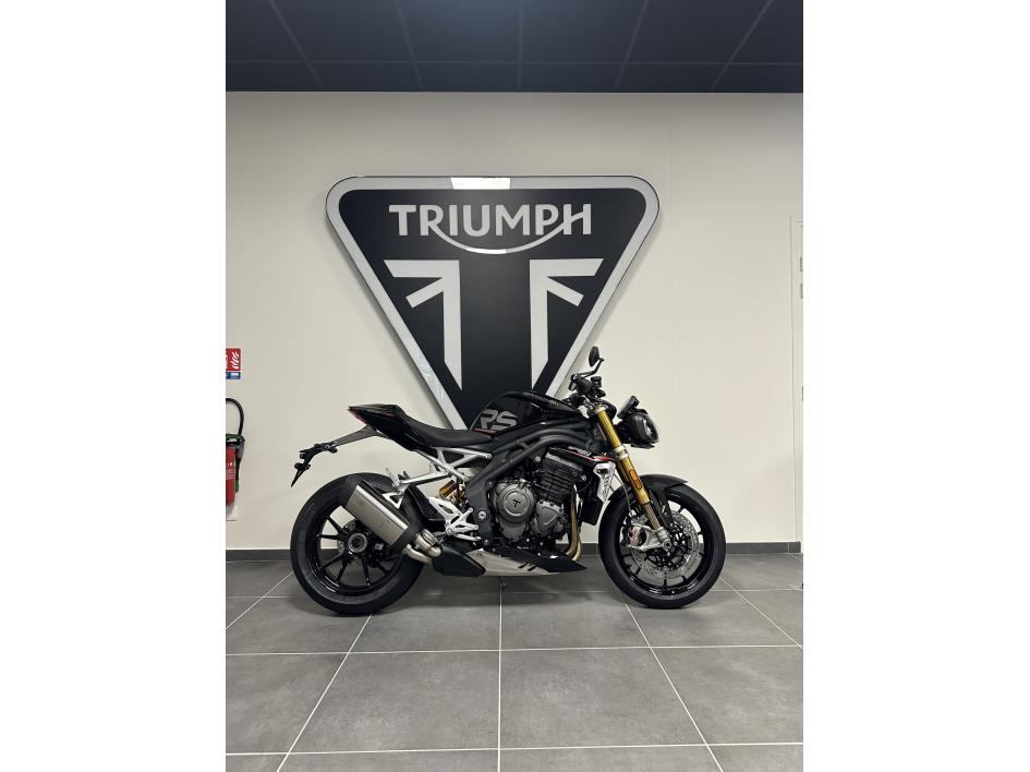TRIUMPH SPEED TRIPLE 1200 RS